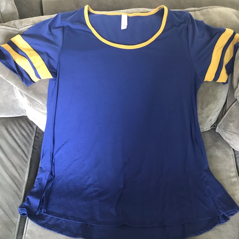 2/$20-Lula roe perfect tee size medium